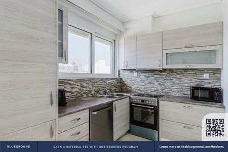 Ενοικίαση κατοικίας, 94 τ.μ., Γλυφάδα, 1.350 € - Photo 2