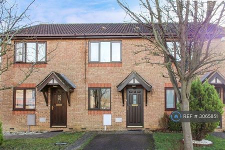 2 bedroom semi-detached house to rent - Photo 5