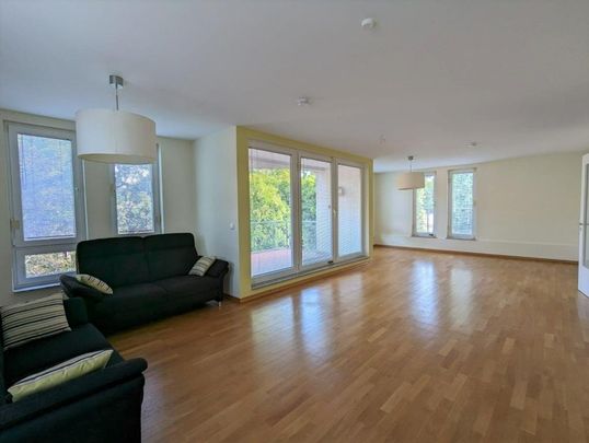 Helle, große 5-Zimmer Maisonette-Wohnung nahe Rathaus Steglitz - Photo 1