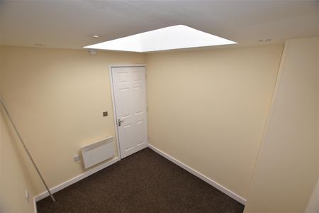 Western Road - Photo 2