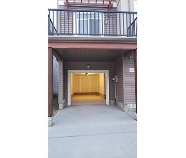 West Edmonton newly built 3 bedroom townhouse for rent | 20043-19 Avenue Northwest, Edmonton - Photo 1