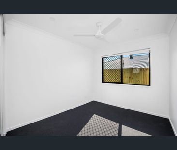 13 Barham Way, Spring Mountain, Qld 4300 - Photo 5