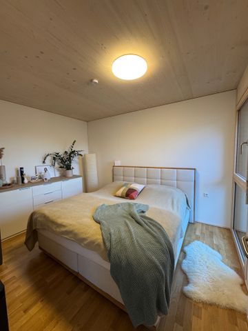 Startwohnungen für Jungfamilien - 3-Zimmer-Wohnung im 2. Obergeschoss mit Balkon - Photo 3