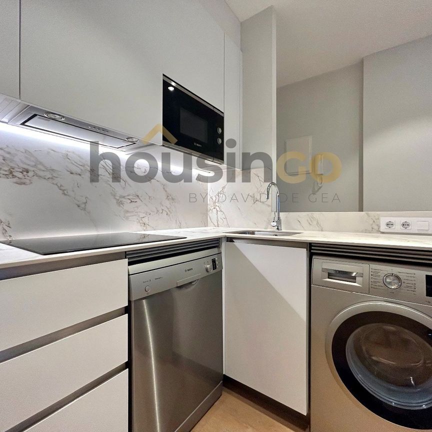 Flat for rent in Madrid (Distrito Salamanca) - Photo 1