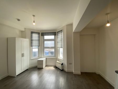 Studio to rent - Photo 3