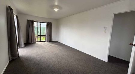 Recently Renovated 3-Bedroom Home with Big Section & Open Garage - Photo 3