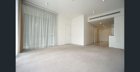 Ground Floor Apartment - Photo 2