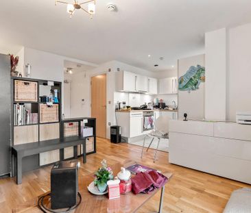 Studio to rent - Photo 6