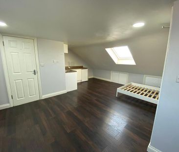 Studio to rent - Photo 4