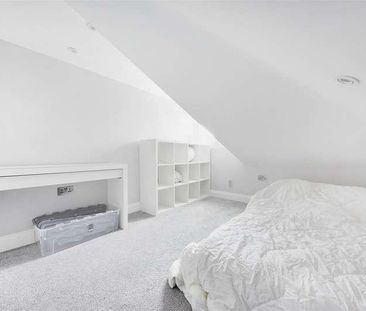 Stoke Newington Common, London, N16 - Photo 1