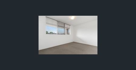 Neat & Spacious 2-Bedroom Unit in Prime Location - Photo 4