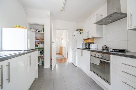 Morton Way, London, N14 - Photo 2