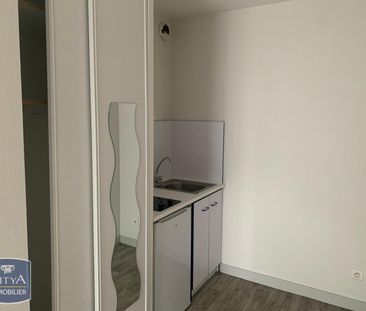 Location Appartement 1 pièce 21m² POITIERS 86000 - Photo 3