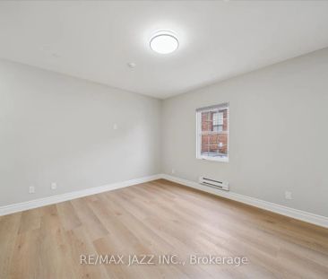 251 Simcoe Street S #203 - Photo 6
