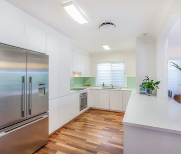 Get Ready: Peacefully and privately positioned - Photo 4