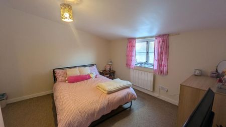 1 bedroom semi-detached house to rent - Photo 4