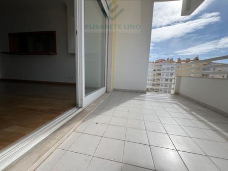 Luxury Apartment for rent in Jardins da Parede (Parede), Cascais e Estoril, Cascais, Lisbon - Photo 5