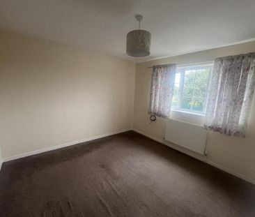 3 bedroom end of terrace house to rent - Photo 6