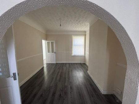 3 Bed Terraced House, Cambridge Road, L20 - Photo 2