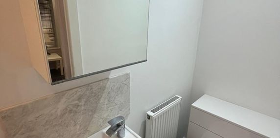 Room in a Shared House, Queens Road, RG1 - Photo 2