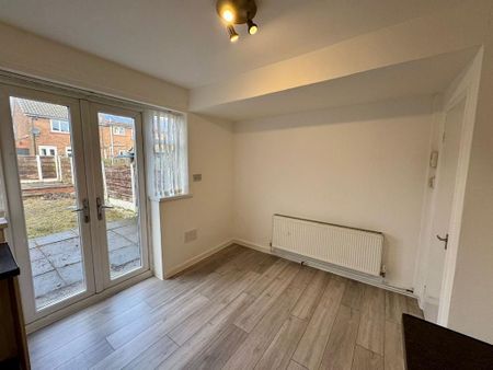 3 bedroom terraced house to rent - Photo 4