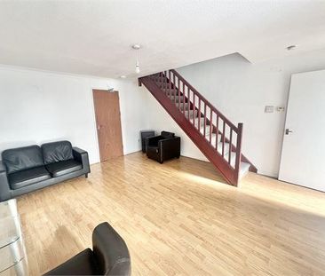 2 bedroom end of terrace house to rent - Photo 1