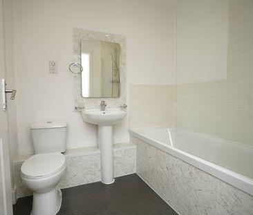 Studio Flat, Invito House, IG2 - Photo 6