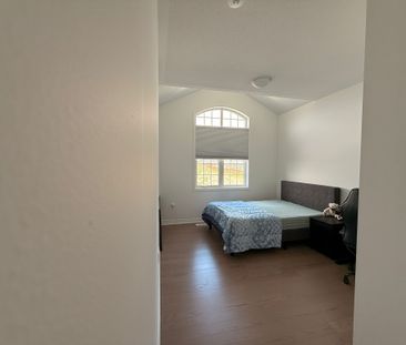 For Lease - 350 Madelaine Drive, Barrie, Ontario - Photo 4