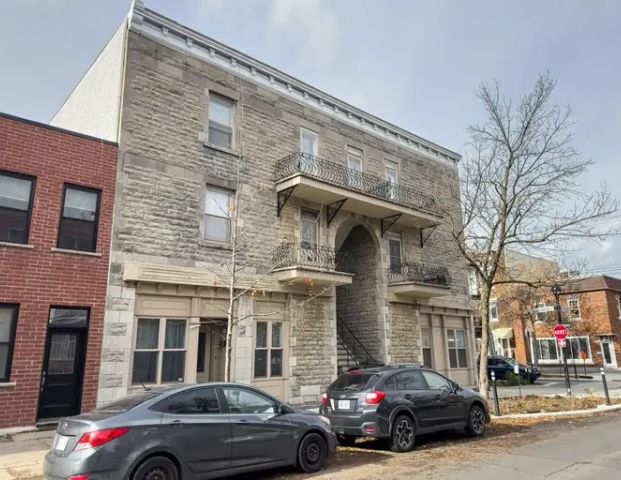 5909 & 5913 Rue Beaulieu | 5909 Rue Beaulieu, Montreal - Photo 1