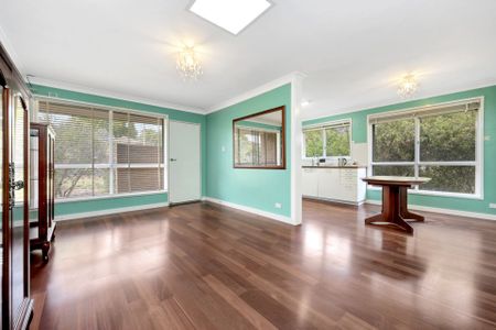 1/30 Donald Road, Queanbeyan - Photo 2