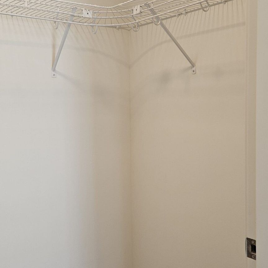 2bed 2bath Corner Unit; Lodges – Available Now – 1-417 - Photo 1