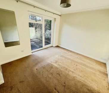 Vicarage Lane, Long Bennington, Newark, NG23 - Photo 3