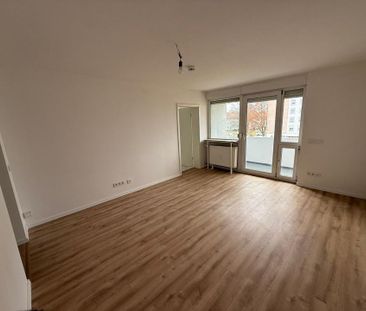 ERSTBEZUG nach Modern. 3,5 Zi. Wohnung + Balkon + Abstellkammer - Photo 4