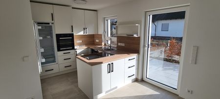 Komfortable und Lichtdurchflutete 3 Zimmerwohnung mit kleinem Garten zum Einzie ... - Photo 5