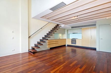 NORTH FACING LOFT | Unfurnished - Photo 3