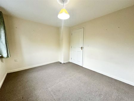 2 Bedroom - Photo 5