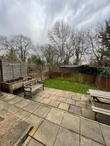 2 Bed Flat, Mount View Road, N4 - Photo 2