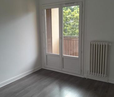 Location Appartement 4 pièces 66m² ANNECY 74000 - Photo 2
