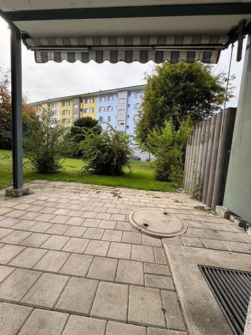 Helle 2.5-Zimmerwohnung mit Gartensitzplatz und Einstellplatz - Photo 2