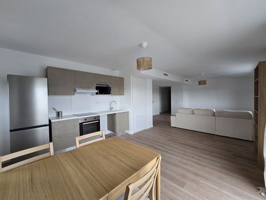 Location Appartement 4 pièces 94m² TALENCE 33400 - Photo 1