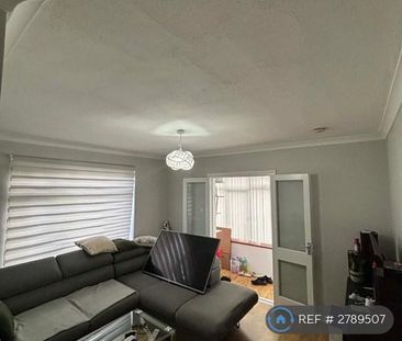 3 bedroom bungalow to rent - Photo 2