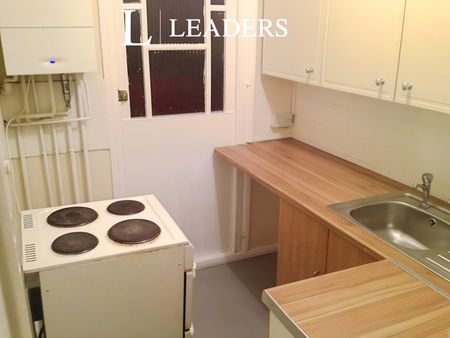 2 bedroom apartment to rent St. Helens Road, SS0 - Photo 3