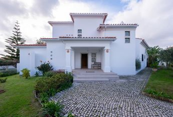 4 Bedroom House with swimming pool, Quinta da Beloura, Sintra