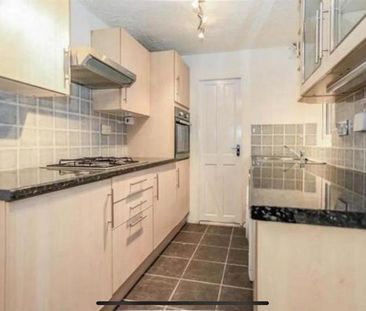 2 bedroom terraced house to rent - Photo 2