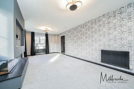 4 bedroom detached house to rent - Photo 3