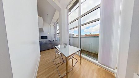 2 bedroom flat to rent - Photo 5