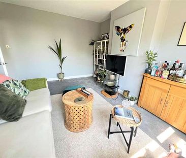 Manor Road, Wimbledon Chase, SW20 - Photo 4