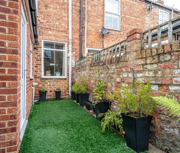 2 bedroom terraced house to rent - Photo 5