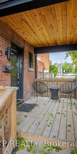 LITTLE PORTUGAL EXPOSED BRICK 2 BEDS 1 BATH - Photo 4