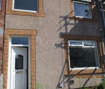 3 bedroom terraced house to rent - Photo 6